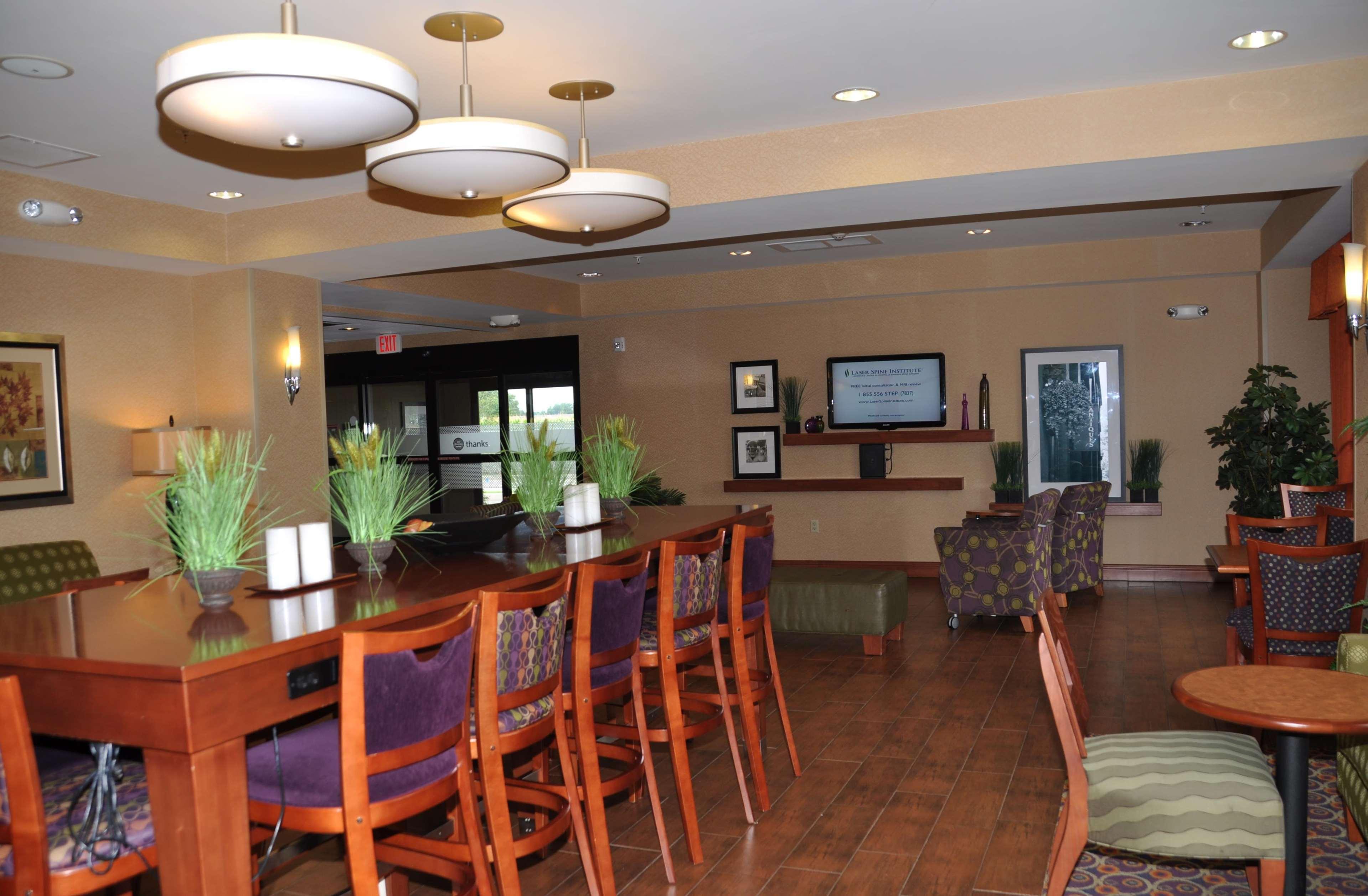 Hampton Inn Macomb Zewnętrze zdjęcie