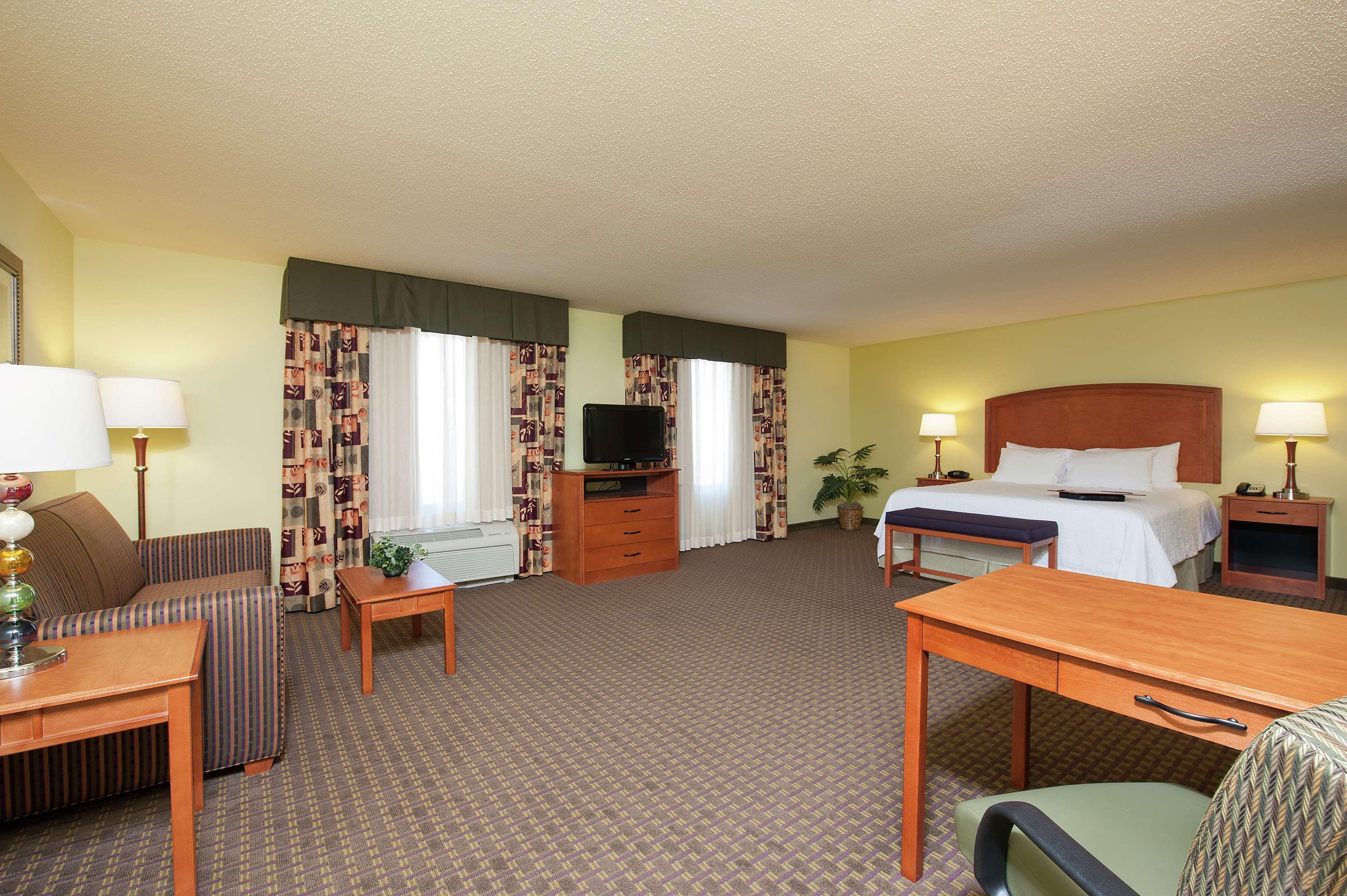 Hampton Inn Macomb Zewnętrze zdjęcie