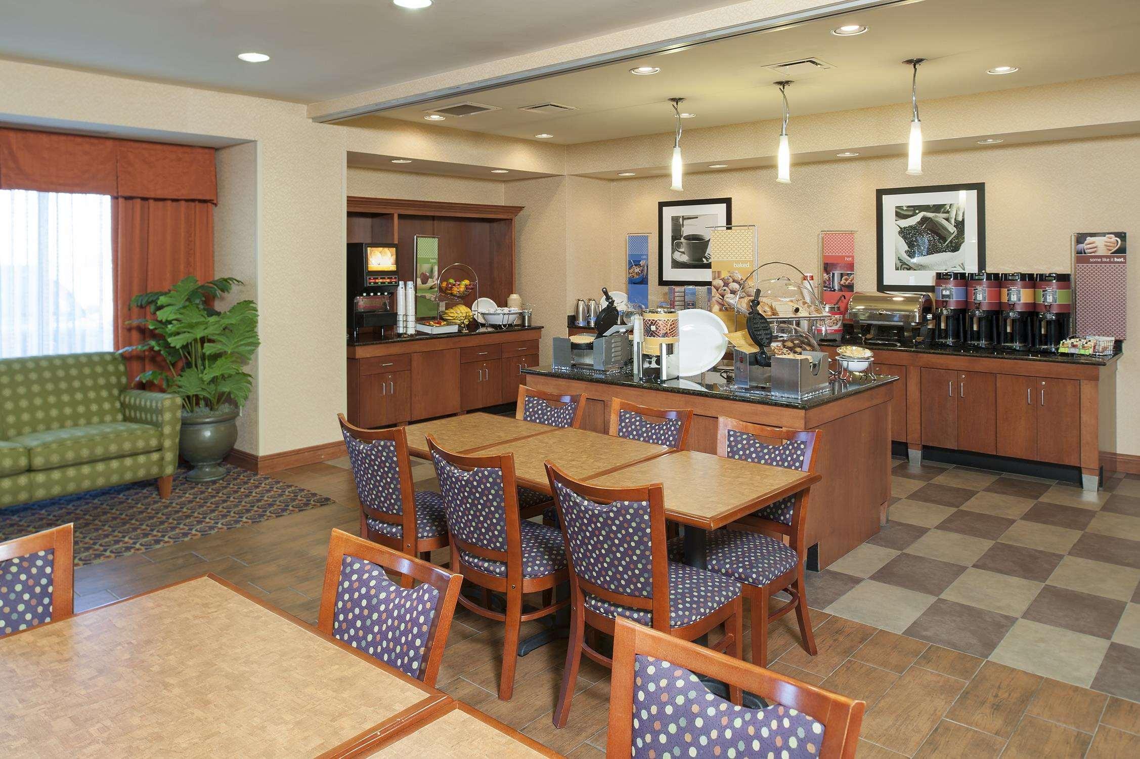 Hampton Inn Macomb Zewnętrze zdjęcie