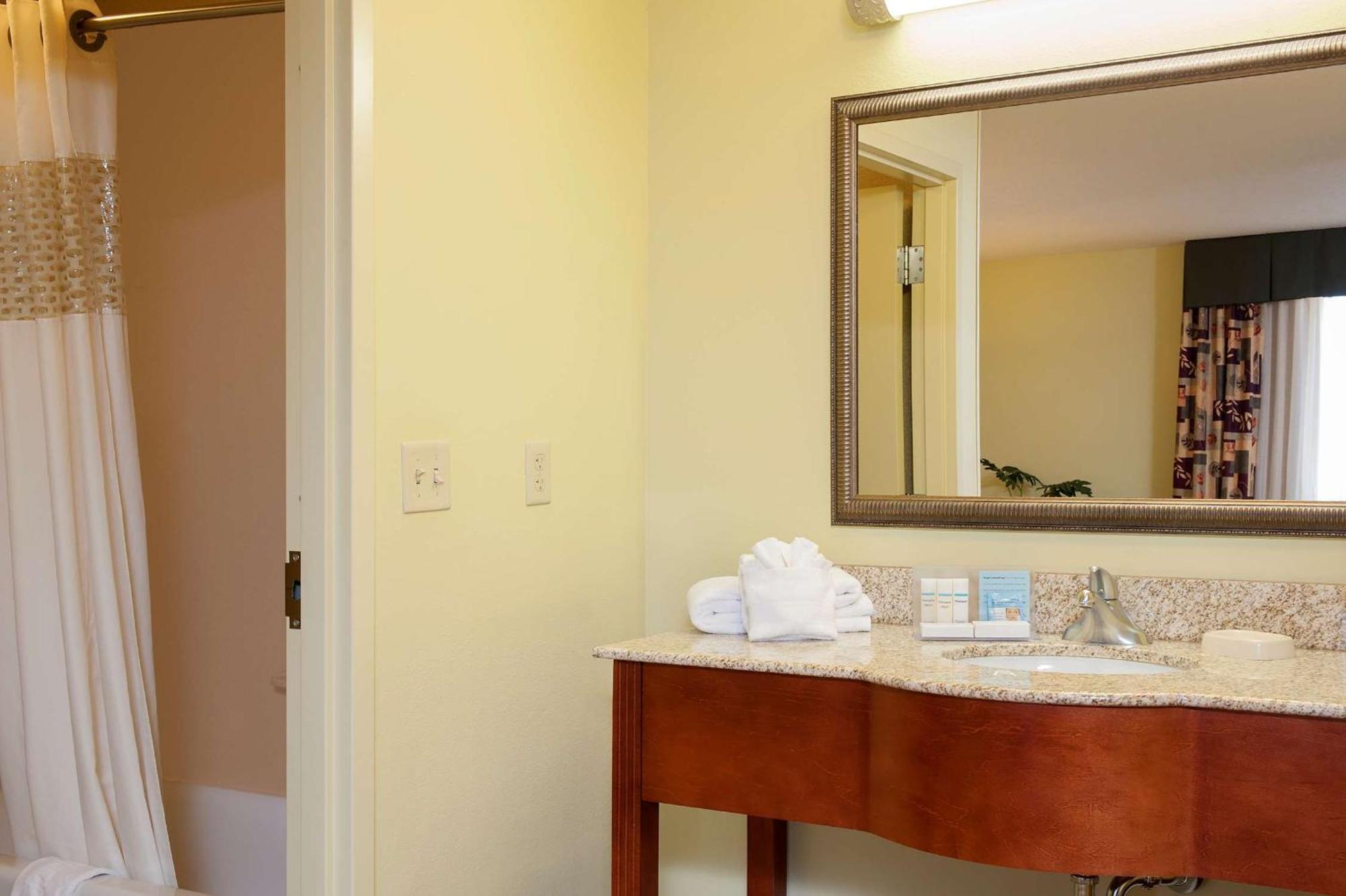 Hampton Inn Macomb Zewnętrze zdjęcie