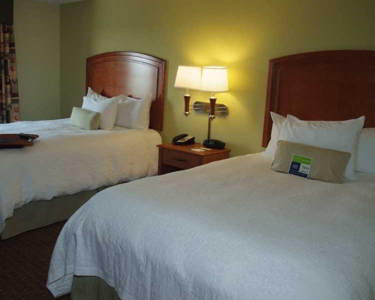 Hampton Inn Macomb Pokój zdjęcie